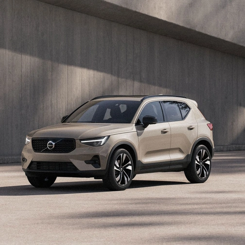 JPG-Full-XC40_MHEV_16x9_3_4_Front_overview_VIS_TABLET