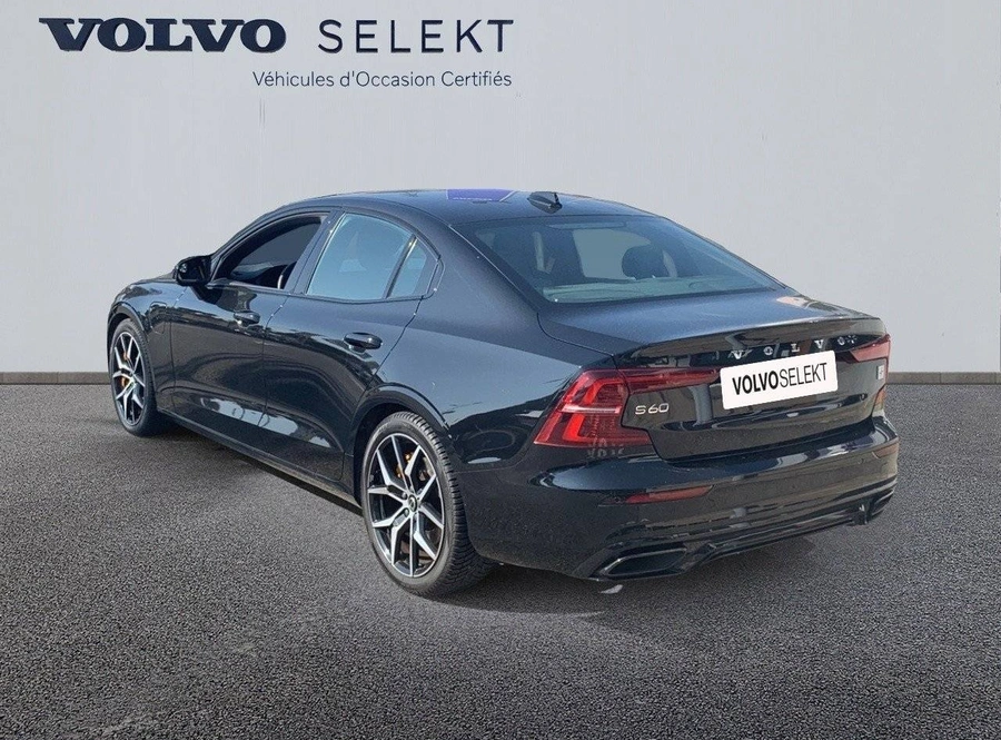 e367888dc45ac64e5359876b52e3e5b52cd2ff38911dbf539050f3ac41ae6701.jpg