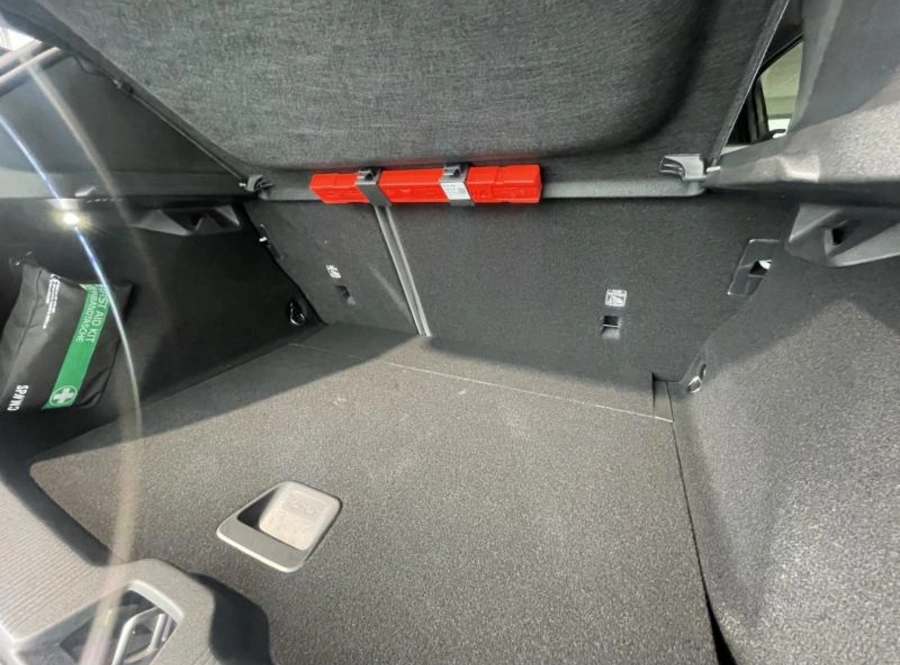 191637226_hd.jpg 191637226_hd.jpg