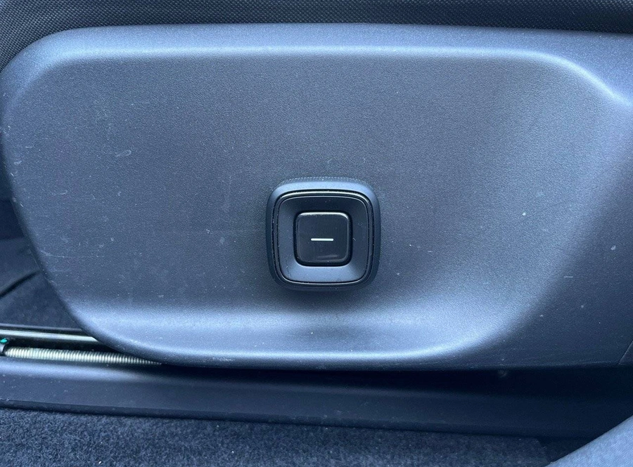 ec3aa04ae88d65b410e71c2495c886d1163c8c900cf182f04ec33146c5693f34.jpg