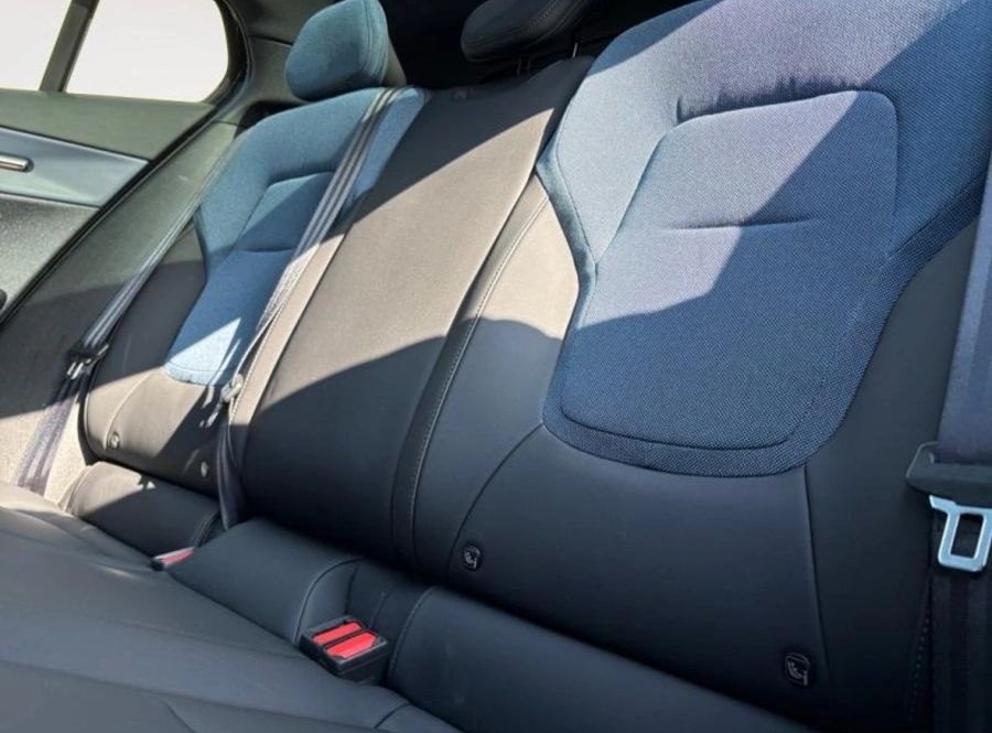 196530125_hd.jpg 196530125_hd.jpg