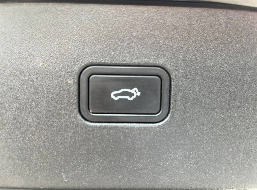49114608719891bd3ba86d51274848546d8614fb21250dd69a7fbe69d3cc9526.jpg