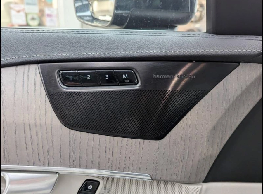 193407028_hd.jpg 193407028_hd.jpg