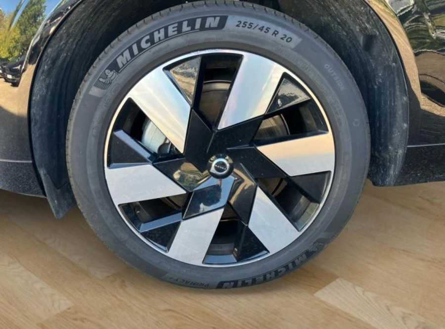 196115650_hd.jpg 196115650_hd.jpg