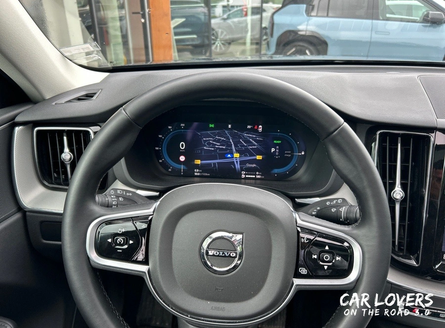 fca3f04bac45ab8ebca897998763aac0f9931f0bc9acb7dd36d68deed30ead93.jpg