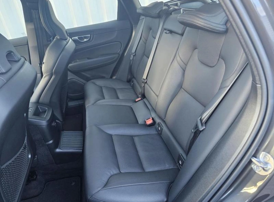 194609697_hd.jpg 194609697_hd.jpg