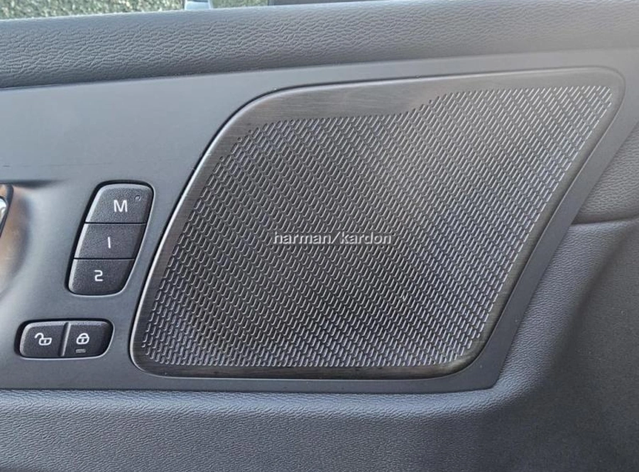 194609702_hd.jpg 194609702_hd.jpg