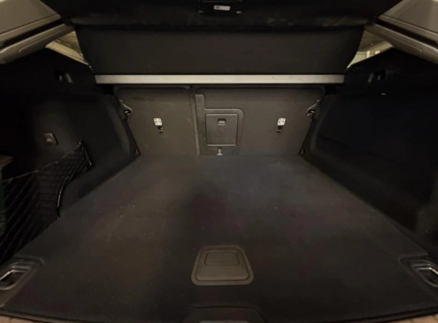 195651534_hd.jpg 195651534_hd.jpg