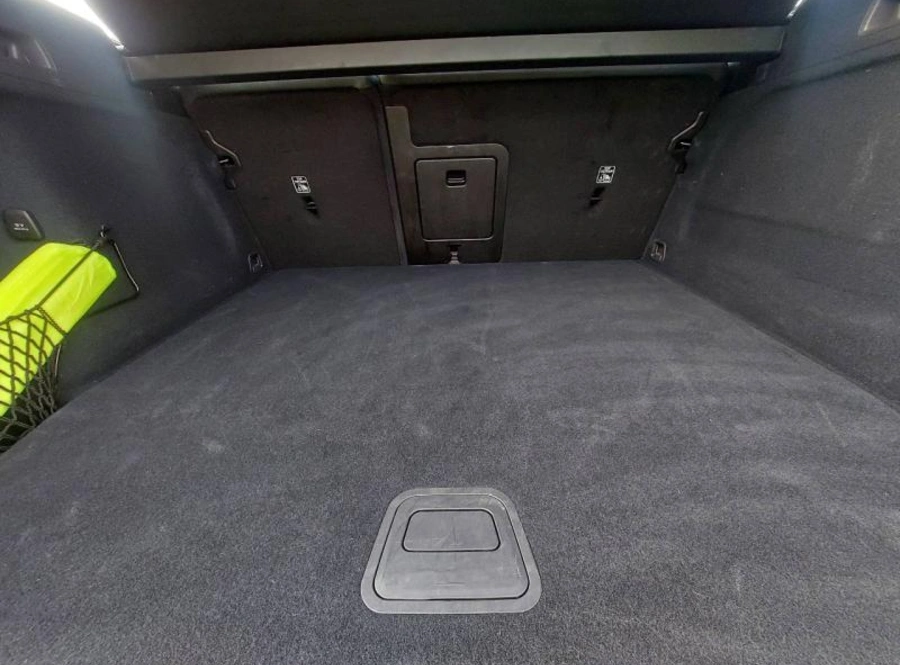 194816140_hd.jpg 194816140_hd.jpg