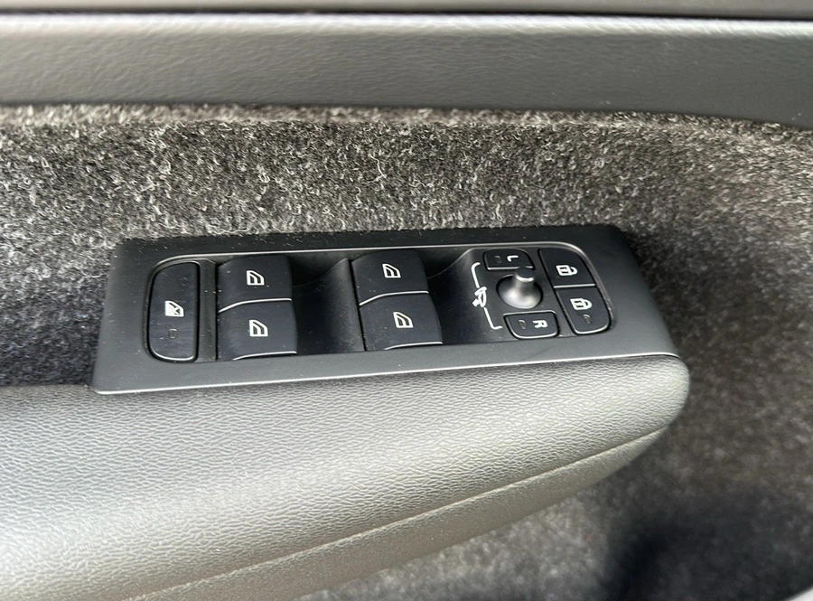 70ff46402eb1fd4a36a879f8ea5f820a0f32ac868222543c42610f6069c12a16.jpg 70ff46402eb1fd4a36a879f8ea5f820a0f32ac868222543c42610f6069c12a16.jpg