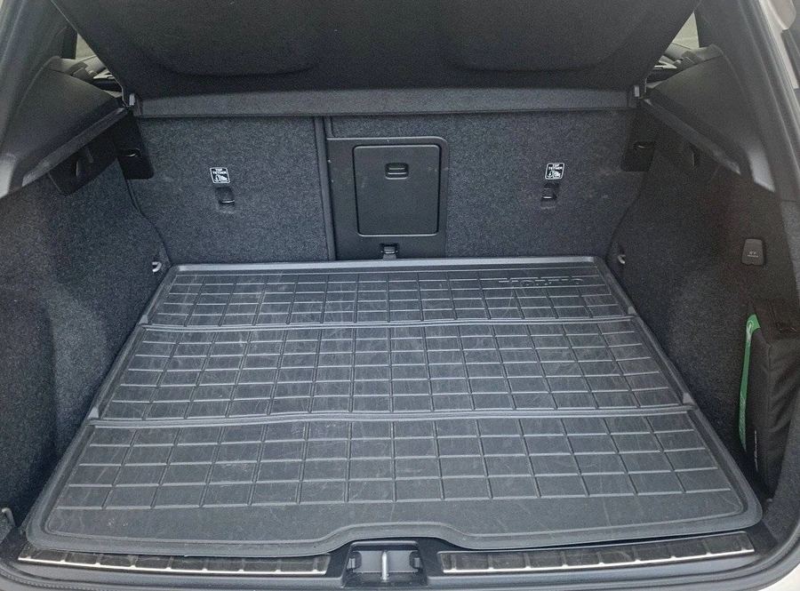 bb802481ebebccbd7704dd035bcb45dcd949fc2fd7870e472e8a768cb4815f58.jpg