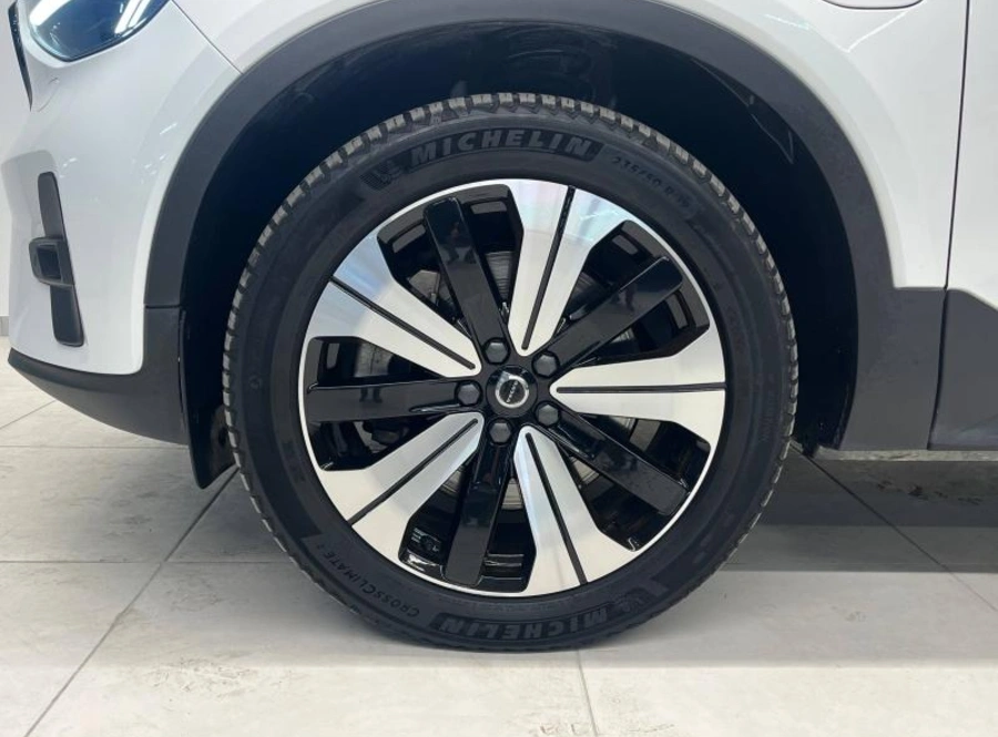 196601285_hd.jpg 196601285_hd.jpg