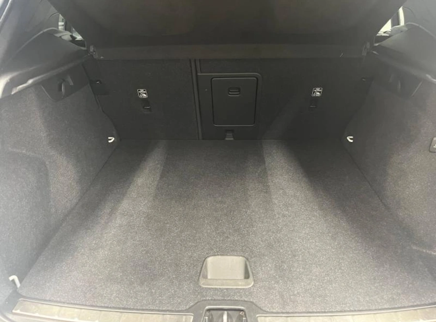 196601301_hd.jpg 196601301_hd.jpg