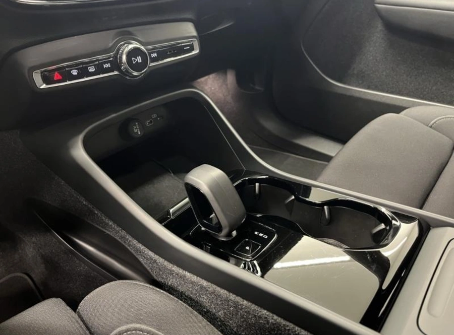 197579025_hd.jpg 197579025_hd.jpg