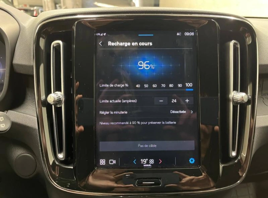 195233846_hd.jpg 195233846_hd.jpg