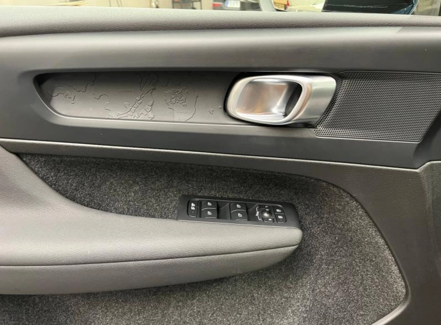 195233850_hd.jpg 195233850_hd.jpg