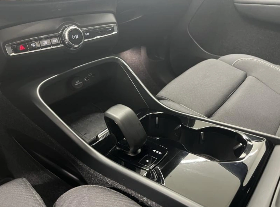 197124060_hd.jpg 197124060_hd.jpg