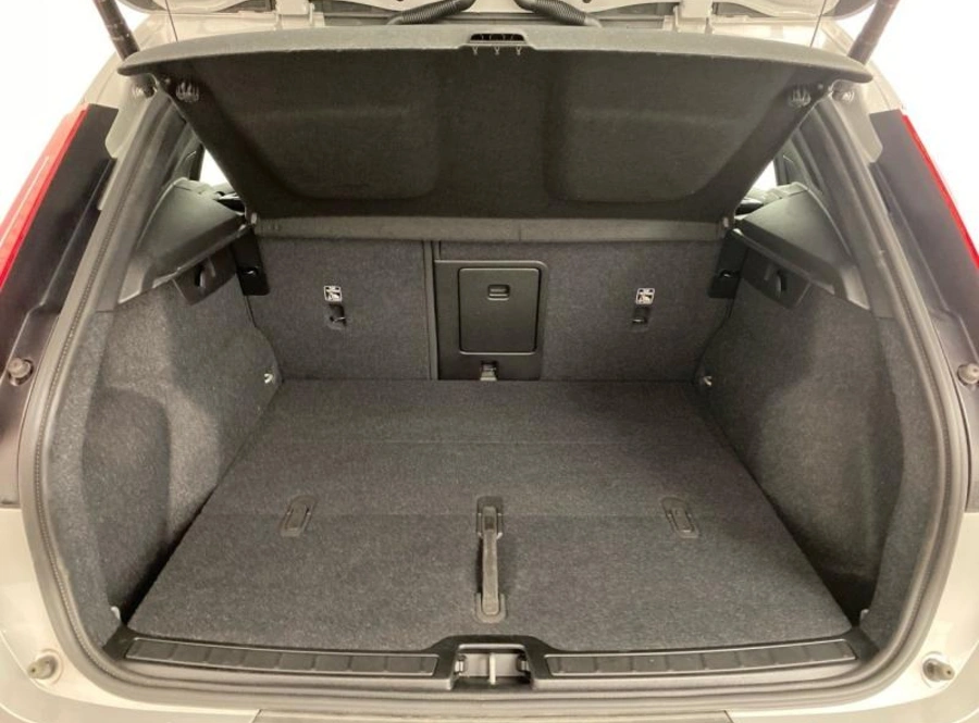 194493424_hd.jpg 194493424_hd.jpg