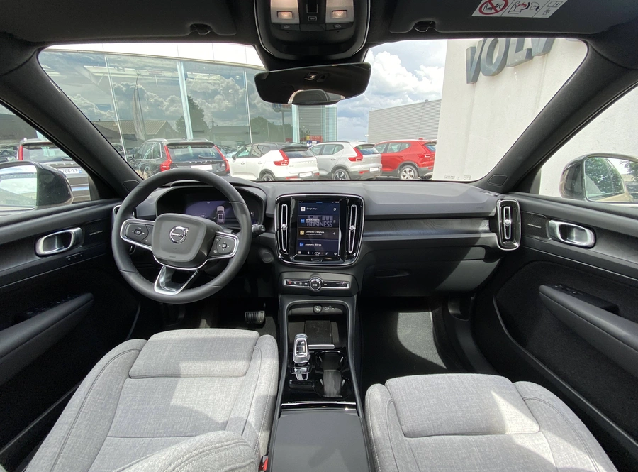 e16173e8aaa591ad9f1a26a59777f40c3e5a67ae80c57abf119bbf7961db1f2f.jpg