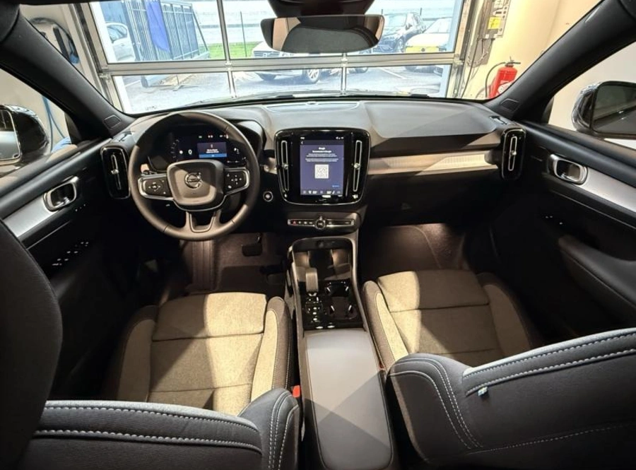 197309694_hd.jpg 197309694_hd.jpg