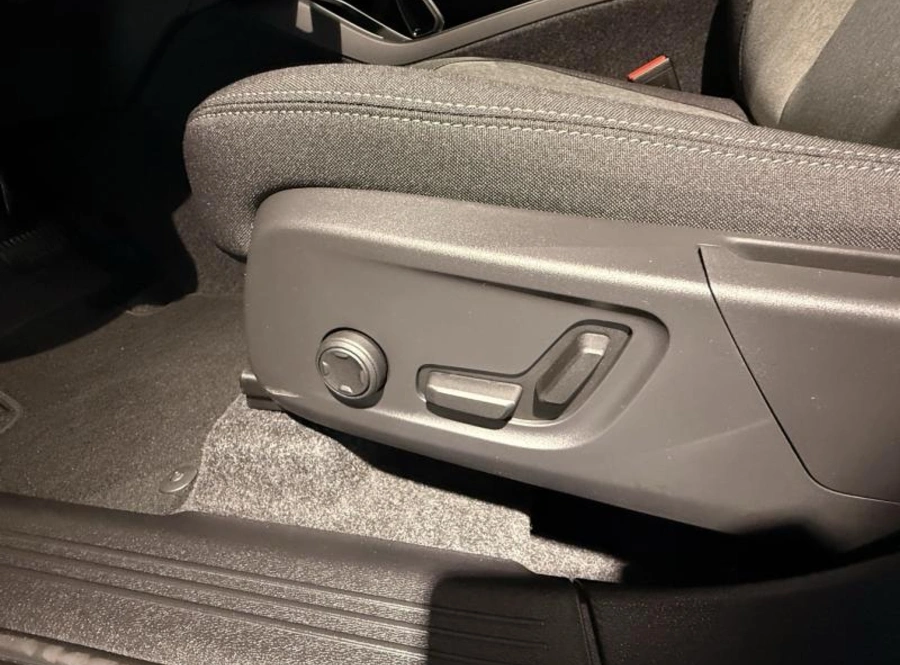 197309784_hd.jpg 197309784_hd.jpg