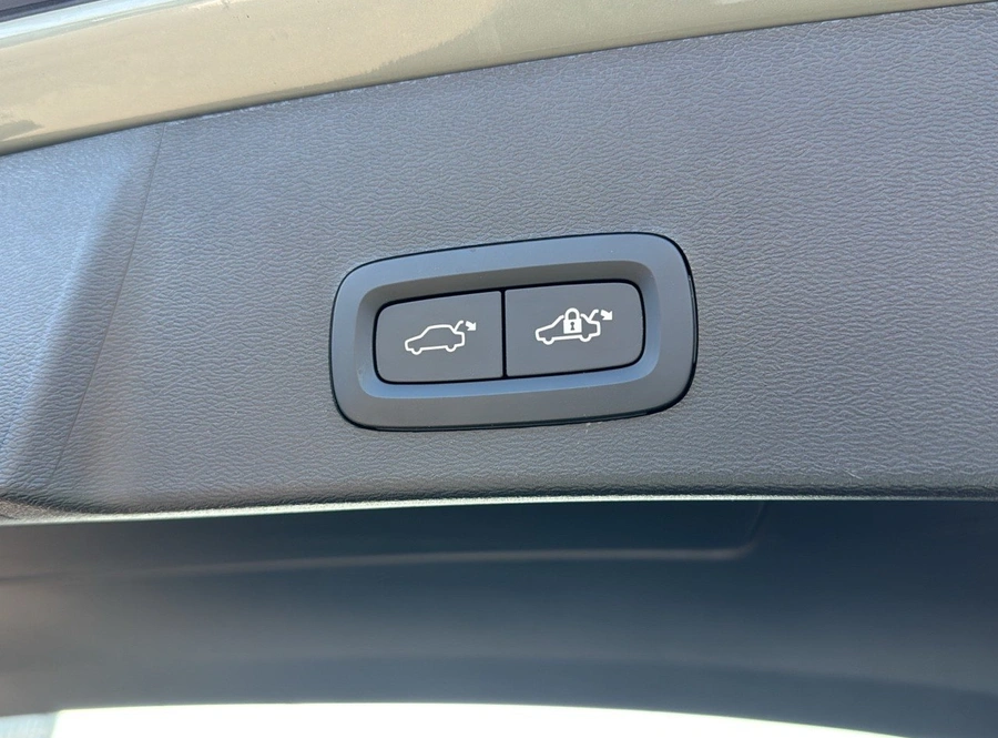 6961eb8d1dd1fd07c5700ee75711ebeb50e77382e66e0457386727b631fea905.jpg