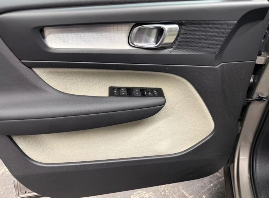 195586348_hd.jpg 195586348_hd.jpg