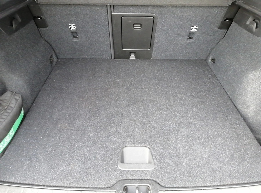 903fed2ce1dcab15358f0f53bdddeba544fdedb5b92a16ff47a7da69d18a22cf.jpg