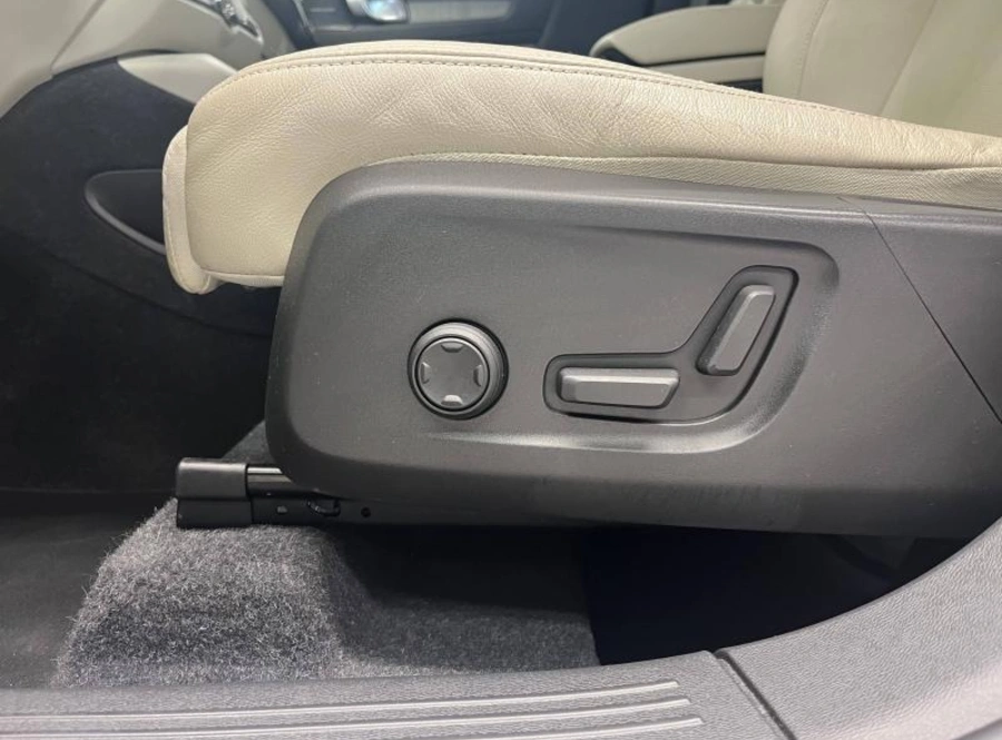 196603298_hd.jpg 196603298_hd.jpg