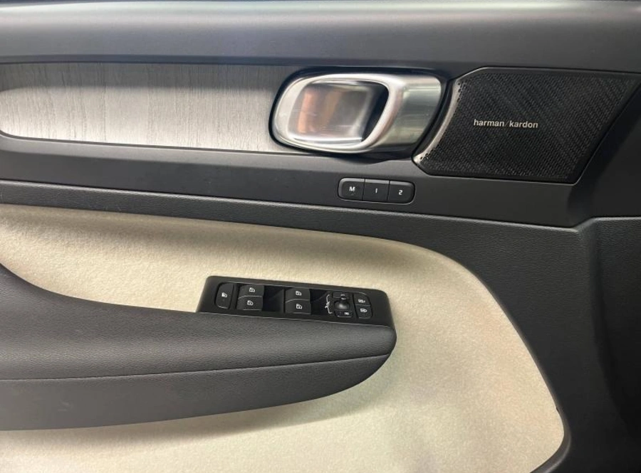 196604146_hd.jpg 196604146_hd.jpg