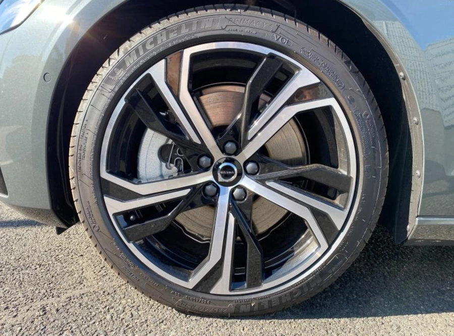 194281086_hd.jpg 194281086_hd.jpg